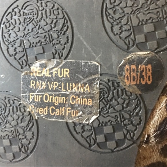 Vince Camuto leaopard real fur flats - Picture 8 of 8